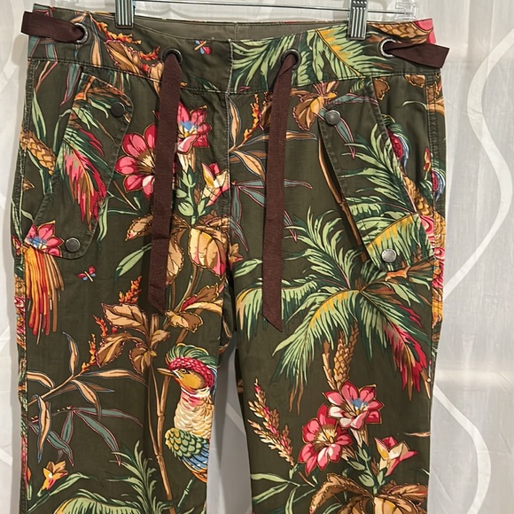 Tommy Hilfiger Olive Green & Tropical Floral Print Cropped Pants, Size 6 - Picture 2 of 10